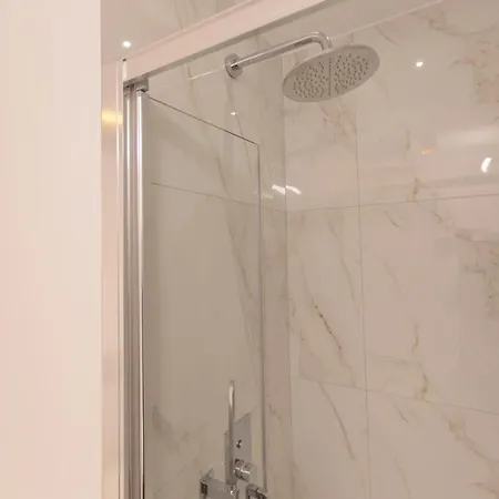 Luminoso Trilocale Certosa - Mirable Pm Lägenhet Milano